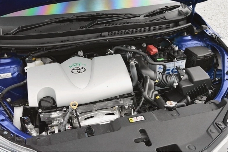 Ắc quy nước cho xe Toyota