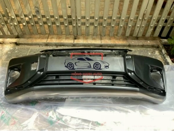 Ba đờ sốc trước Mitsubishi Attrage 2023 chính hãng