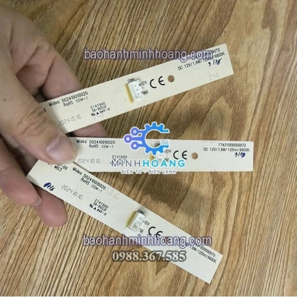 Bảng đèn LED tủ lạnh Toshiba GR-RS601WE - ví dụ về linh kiện thay thế