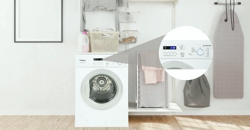 Bảng điều khiển hiển thị mã lỗi trên thiết bị điện lạnh