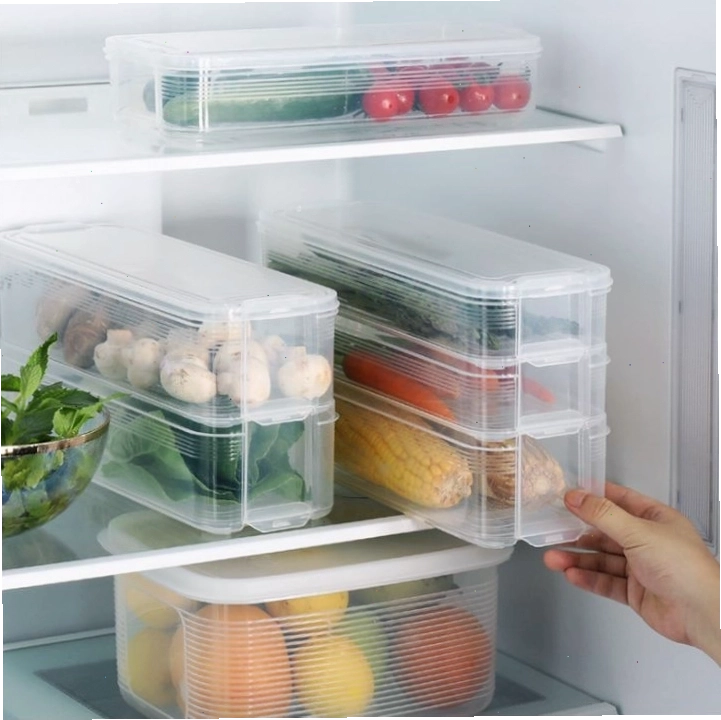 Bên trong hộp đựng rau củ có các ngăn chia tiện lợi
