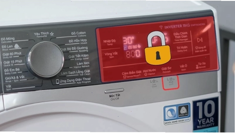 Biểu tượng chế độ khóa trẻ em trên máy giặt Electrolux