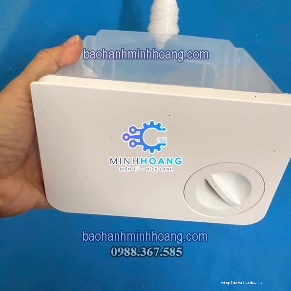 Bình chứa nước trên cánh cửa tủ lạnh Toshiba