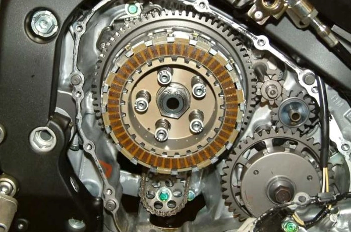 Bộ ly hợp Honda: Cấu tạo, nguyên lý hoạt động và lưu ý thay thế