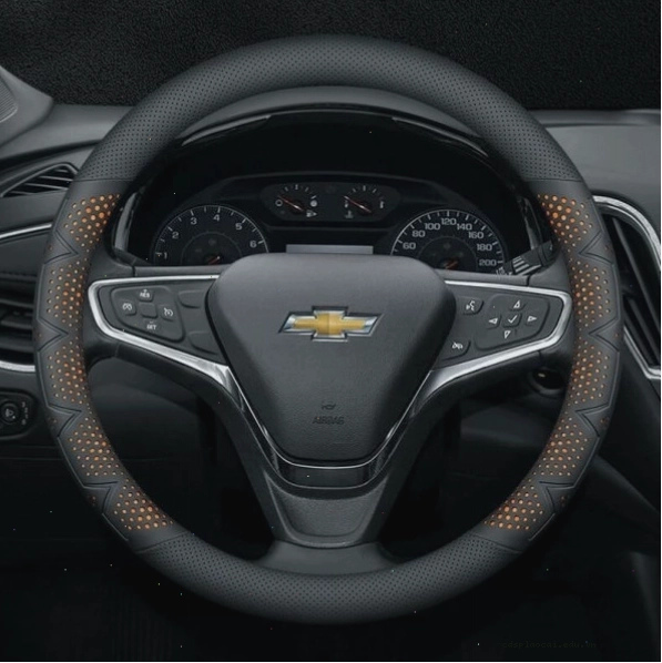 Bọc vô lăng xe Chevrolet Da Nappa cao cấp, mang lại cảm giác sang trọng và êm ái