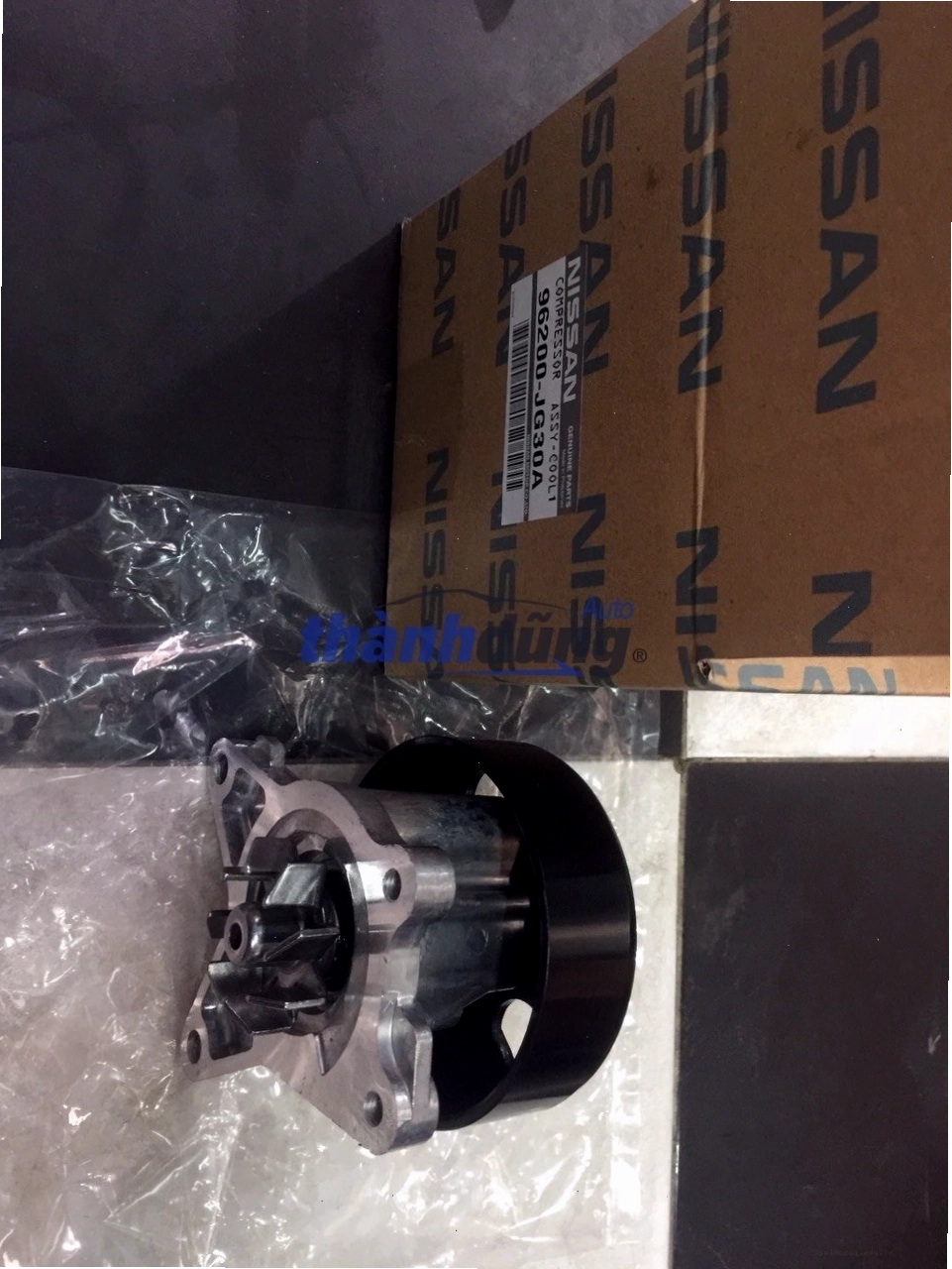 Bơm nước làm mát động cơ Nissan Teana