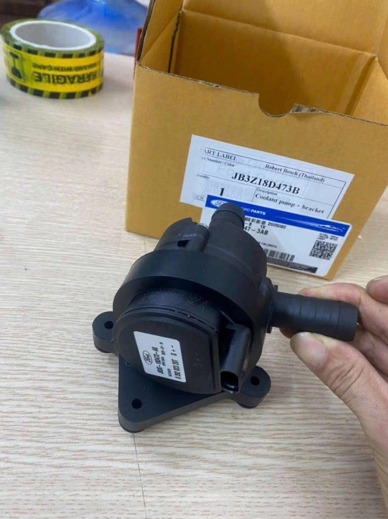 Bơm nước làm mát Ford: Hướng dẫn chọn mua và thay thế chi tiết