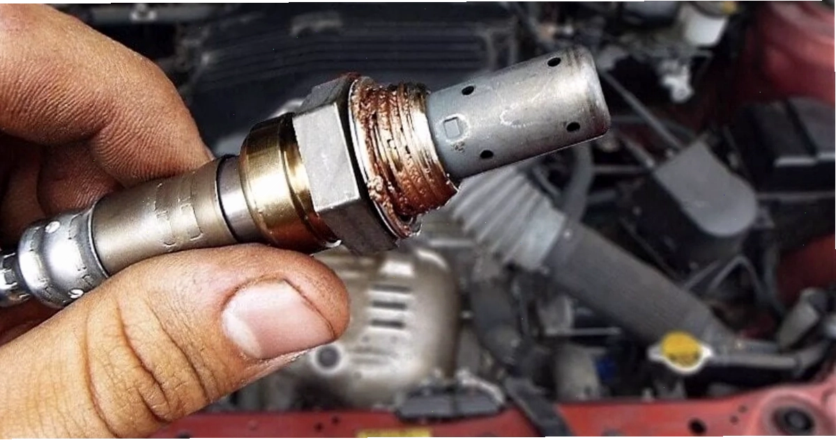 Cảm biến oxy xe ô tô giúp điều chỉnh mức độ phun nhiên liệu