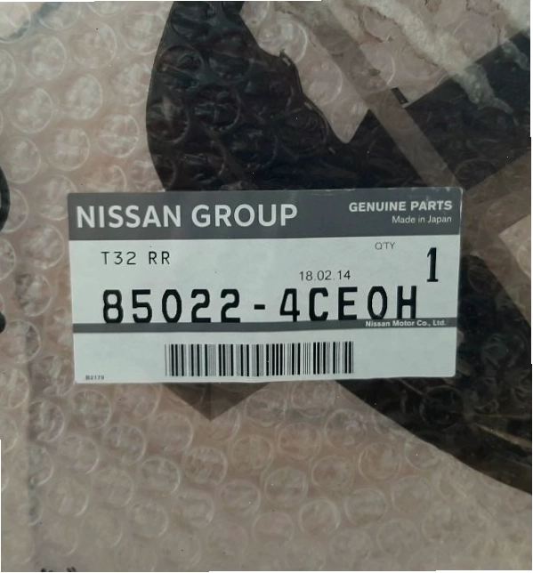 Cận cảnh ba đờ sốc sau Nissan Xtrail bị hư hỏng