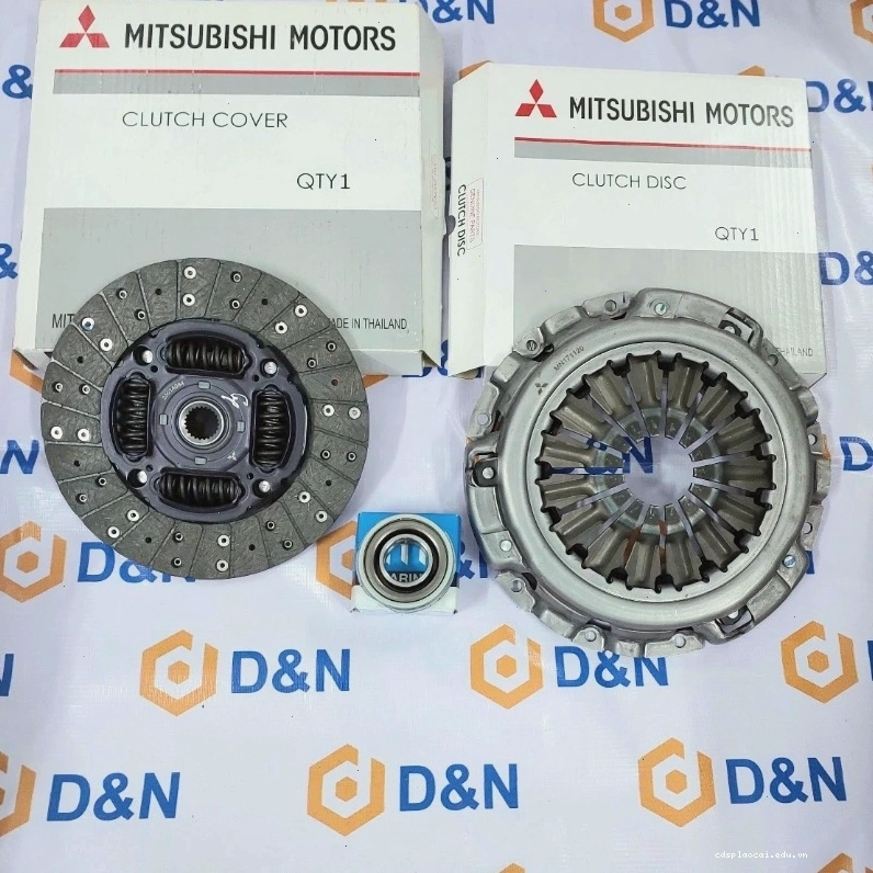 Cận cảnh chi tiết bộ ly hợp Mitsubishi