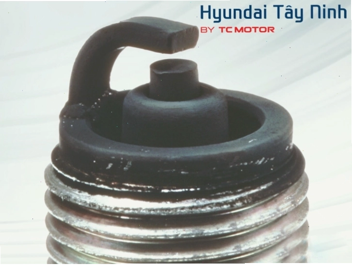Cận cảnh một bộ bugi đánh lửa Hyundai mới