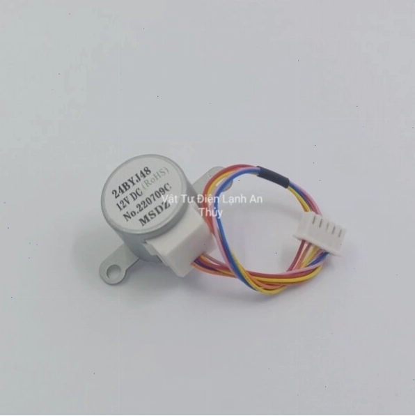 Cận cảnh motor đảo gió điều hòa LG
