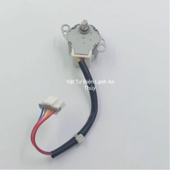 Cận cảnh motor đảo gió Gree Caper