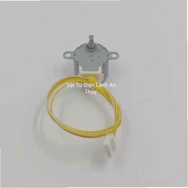 Cận cảnh motor đảo gió máy lạnh Toshiba 12v