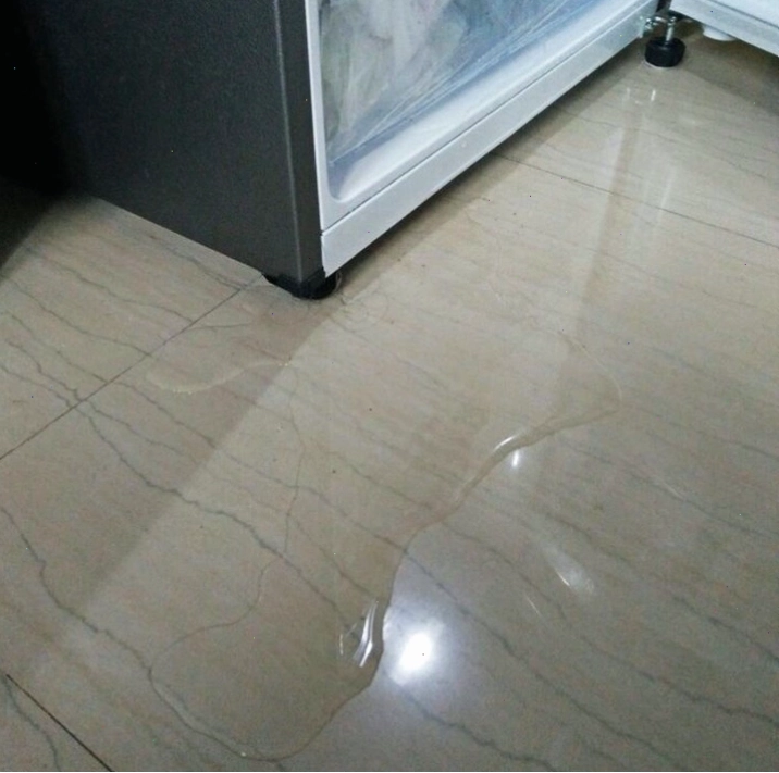 Cận cảnh van cấp nước tủ lạnh Sharp
