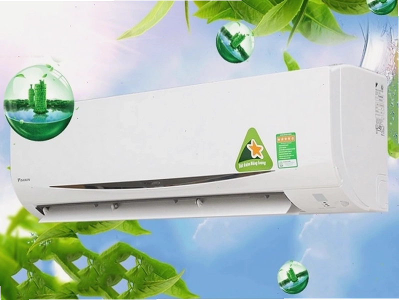 Cánh quạt dàn nóng máy lạnh bị kẹt hoặc bám bụi bẩn