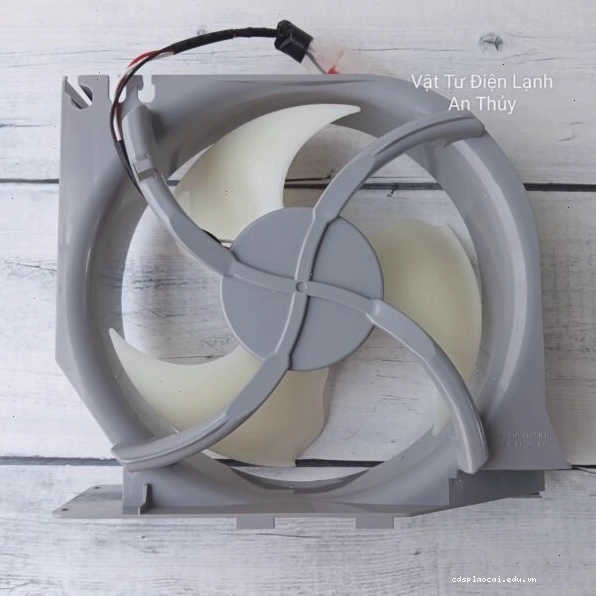 Cánh quạt dàn nóng Samsung 12V 3 dây trắng lớn cho tủ lạnh