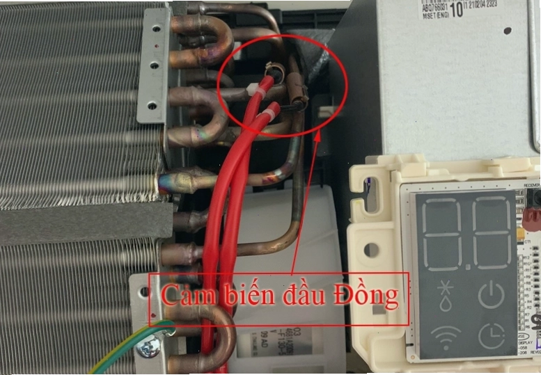 Cấu tạo bên trong của cảm biến nhiệt độ điều hòa