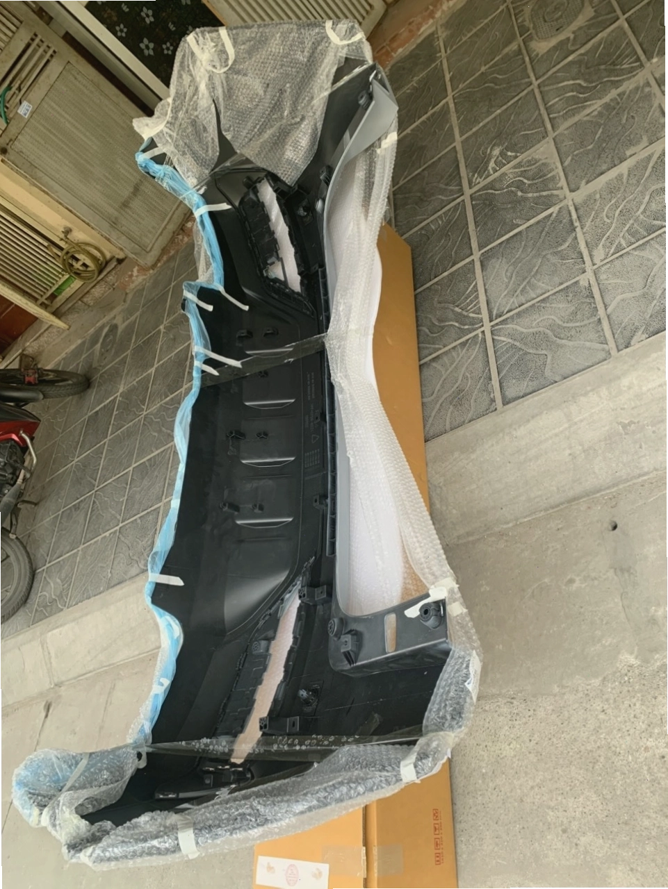 Chi tiết ba đờ sốc sau Ford Ranger