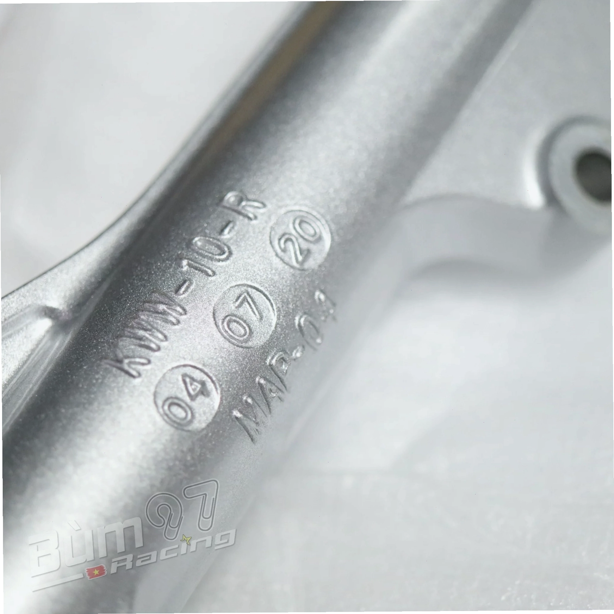 Chi tiết lắp đặt phuộc trước Honda Wave 110