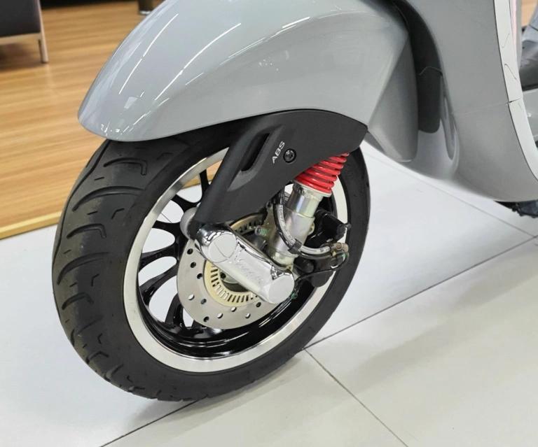 Chọn lốp sau Piaggio: Hướng dẫn chi tiết và các lựa chọn tối ưu 2026