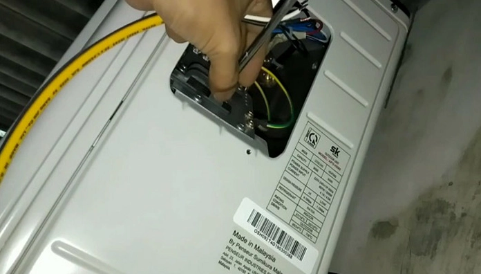 Dây điện nguồn điều hòa Mitsubishi Electric: Lựa chọn và lắp đặt đúng cách