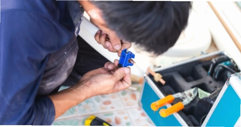 Dây điện tốt có ruột dẫn sáng bóng và vỏ bọc cách điện tốt