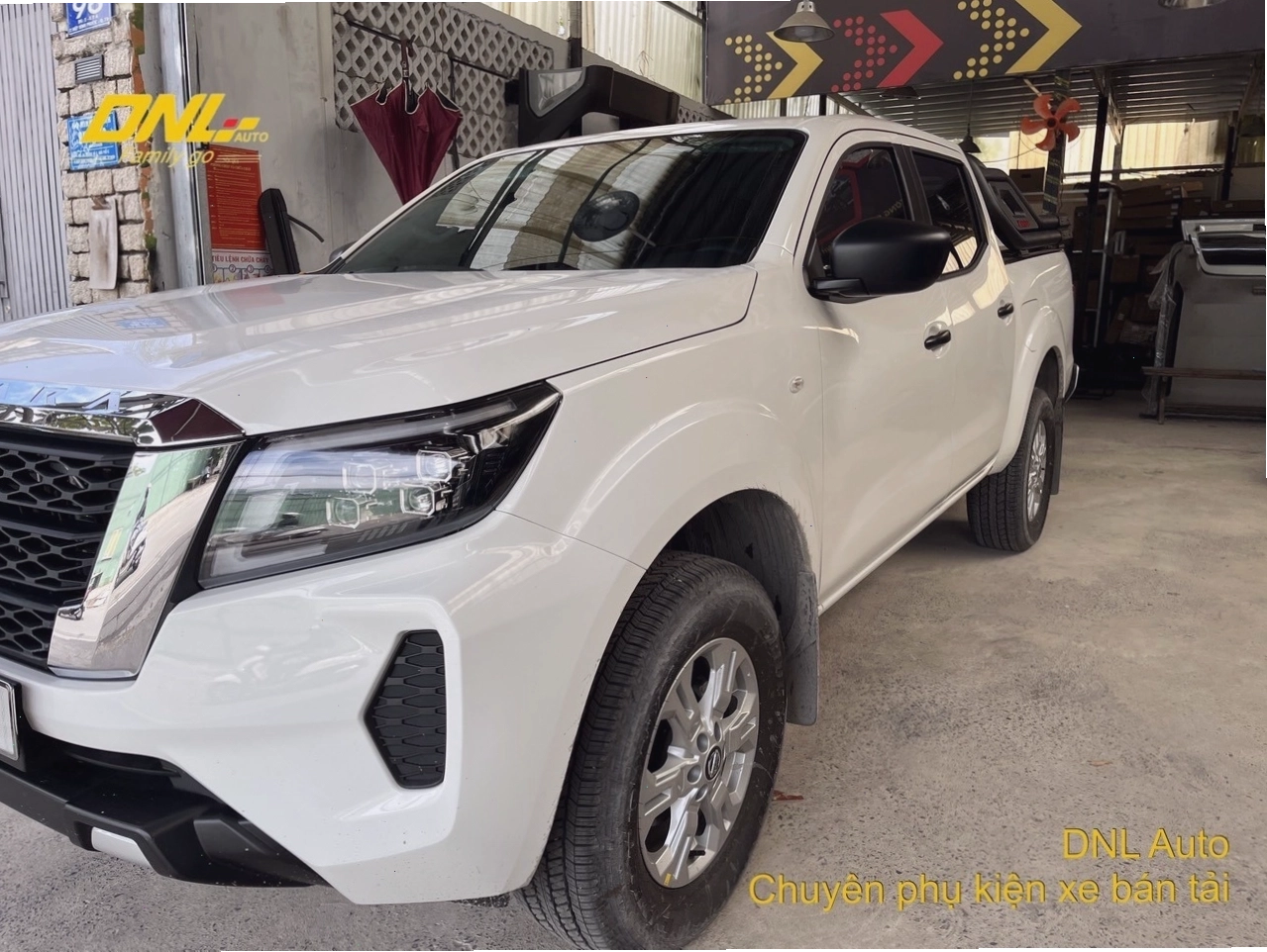 Đèn pha Navara dành cho Nissan Navara 2015-2023+
