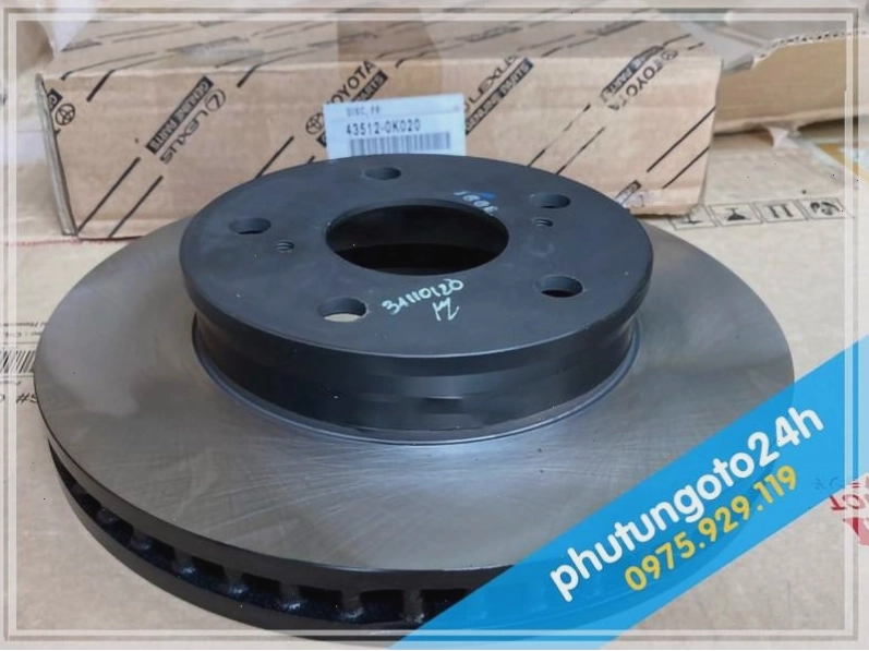Đĩa phanh trước ô tô Innova zin hãng