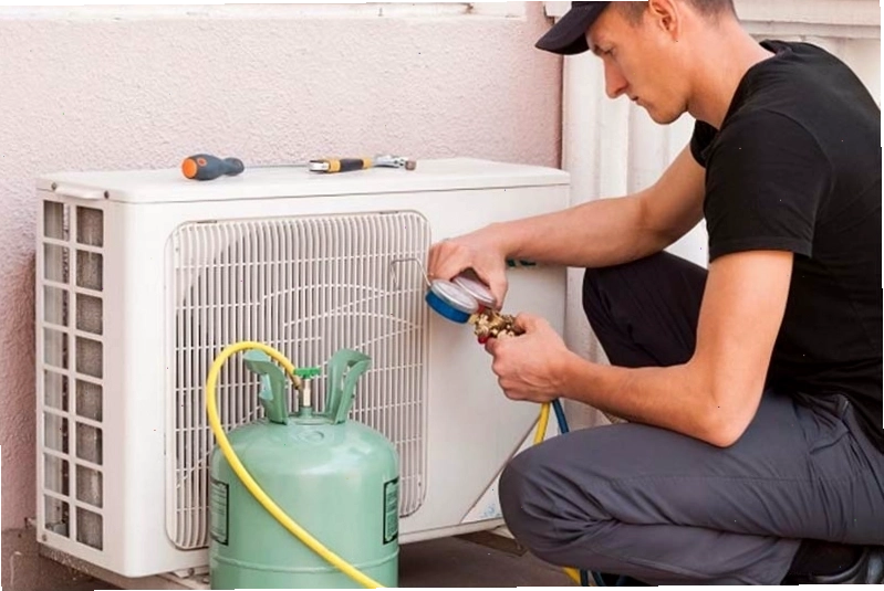 Điều hòa Panasonic bị bám tuyết do thiếu gas lạnh