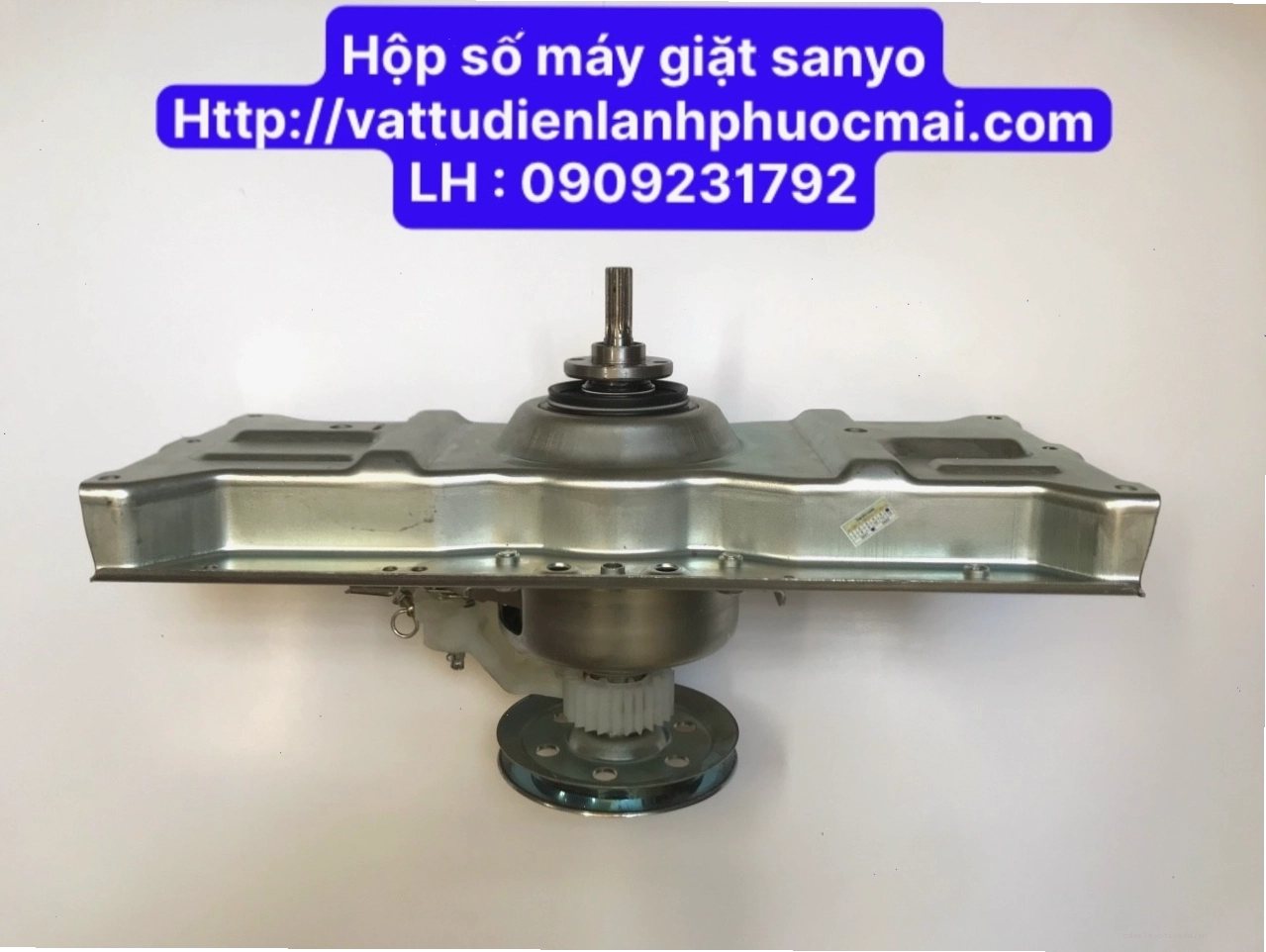 Hộp số máy giặt Sanyo với bánh răng bên trong