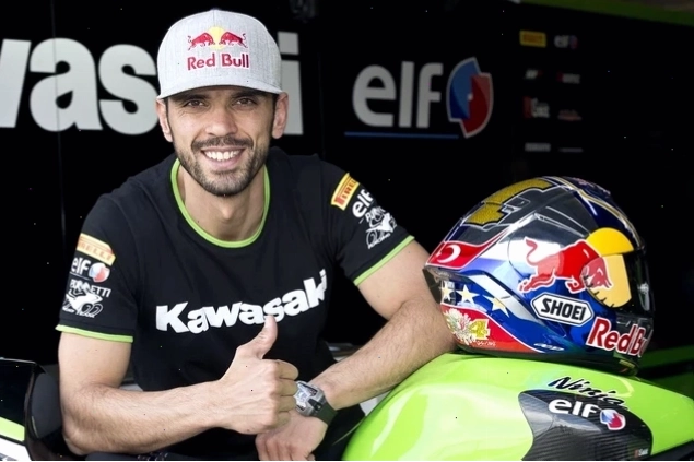 Kenan Sofuoglu thử nghiệm giới hạn của pô xe Kawasaki Ninja H2R