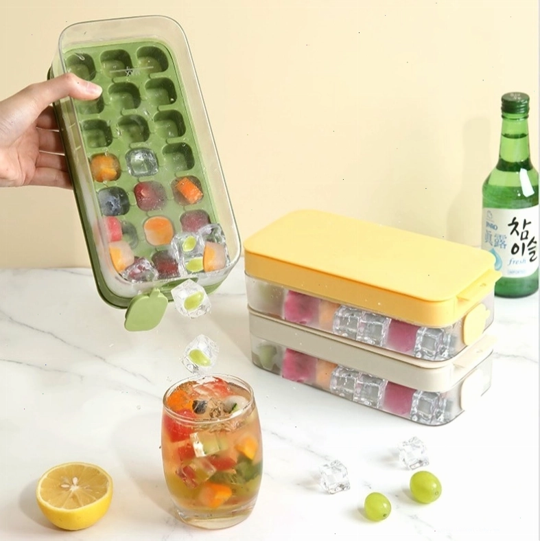 Khay làm đá Aqua với thiết kế 21 viên xả đá một lần nhấn
