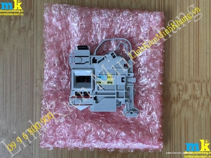 Khóa cửa máy giặt Aqua 3 dây cài mẫu 3