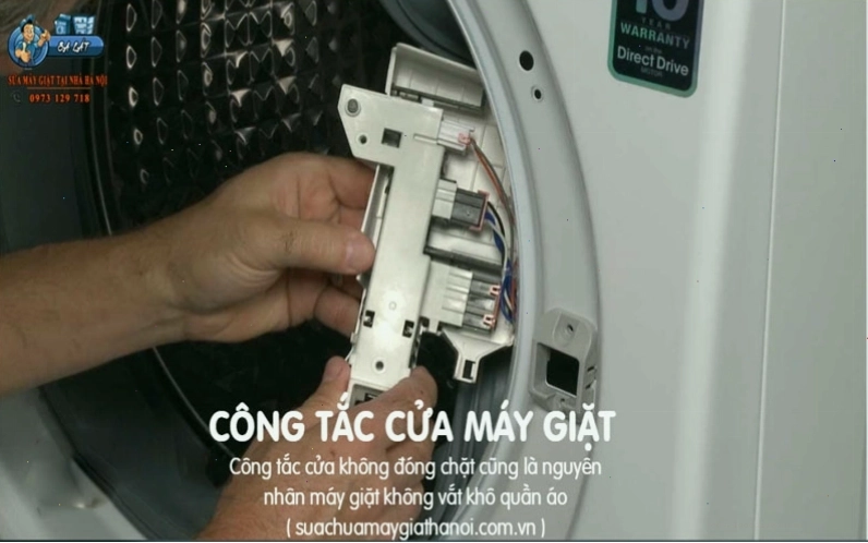 Kiểm tra công tắc cửa máy giặt Sanyo
