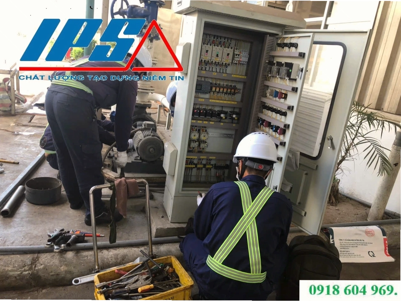 Kiểm tra nhiệt độ động cơ máy bơm công nghiệp
