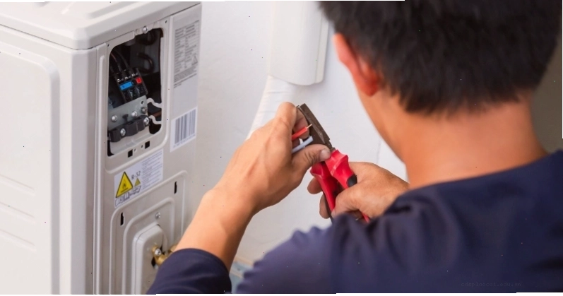 Kiểm tra tem nhãn thông tin trên dây điện nguồn