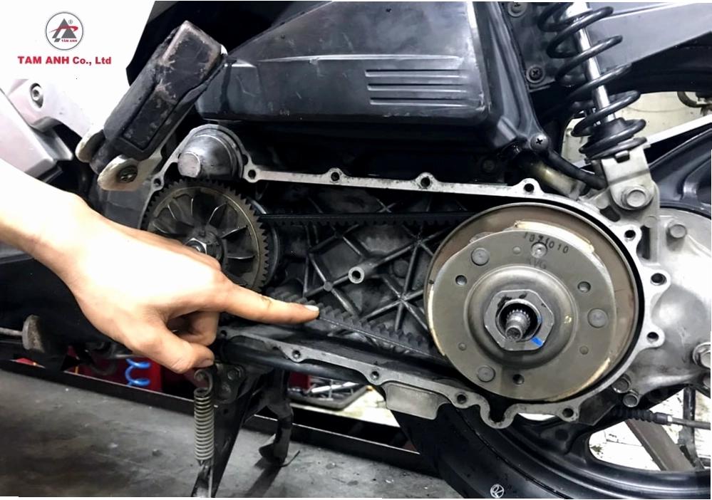 Kiểm tra và thay dây curoa Air Blade 125 uy tín tại Lâm Đồng