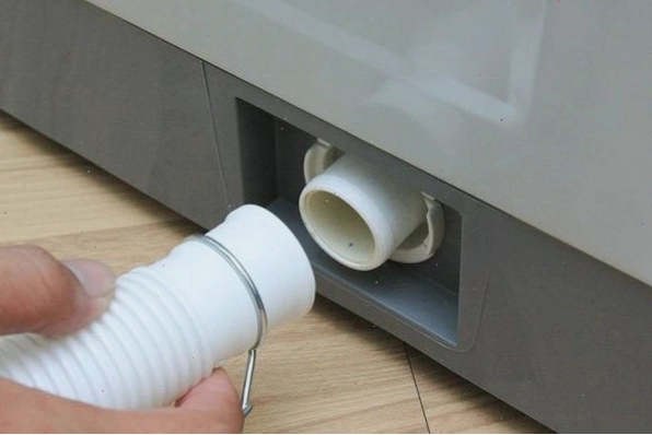 Kiểm tra vị trí đặt ống xả nước Aqua
