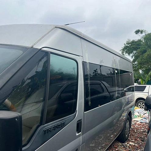 Kính chắn gió Ford Transit: Tiêu chí chọn lựa và địa chỉ thay thế uy tín