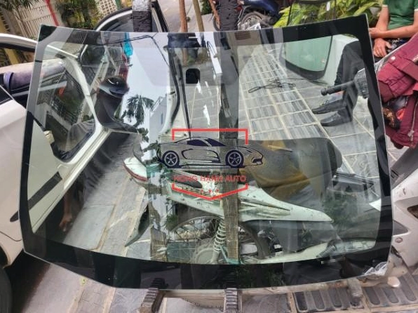 Kính chắn gió Toyota Vios: Chất lượng, giá cả và địa chỉ mua uy tín 2026