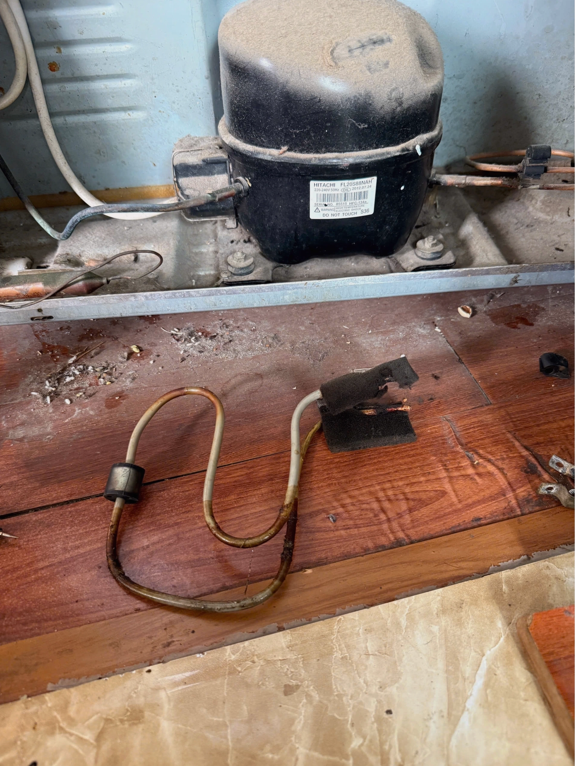 Kỹ thuật thay thế ống dẫn gas tủ lạnh