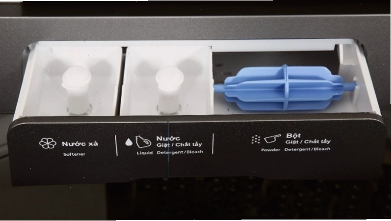 Làm sạch khay chứa nước giặt, xả của máy giặt Hitachi cửa trên