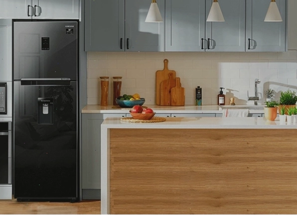 Lắp bình lọc nước mới vào tủ lạnh Samsung