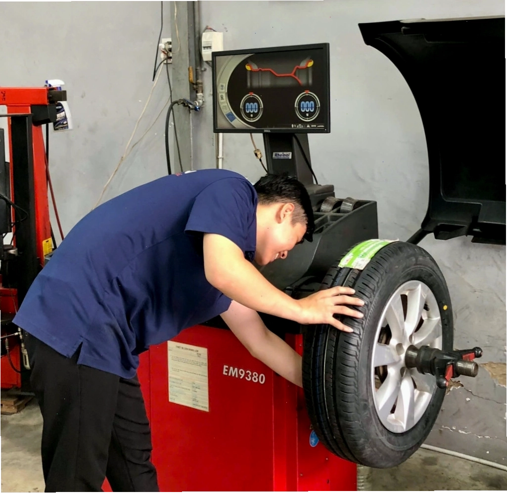 Lắp đặt lốp Bridgestone Ecopia cho Hyundai Accent