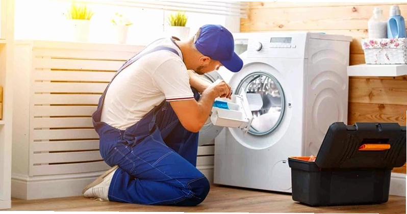 Liên hệ thợ sửa máy sấy Electrolux uy tín để đảm bảo an toàn
