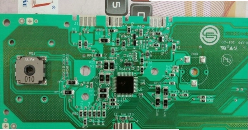 Máy giặt bị lỗi board mạch khiến máy không xả nước