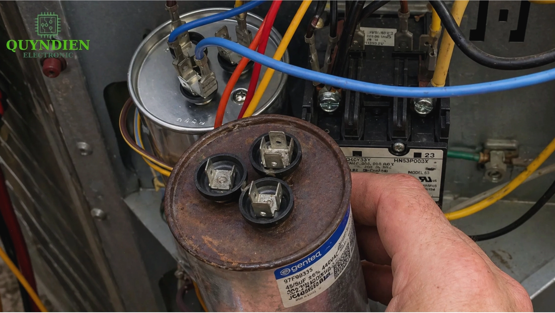 Máy nén Daikin kêu ù khi tụ khởi động bị hỏng