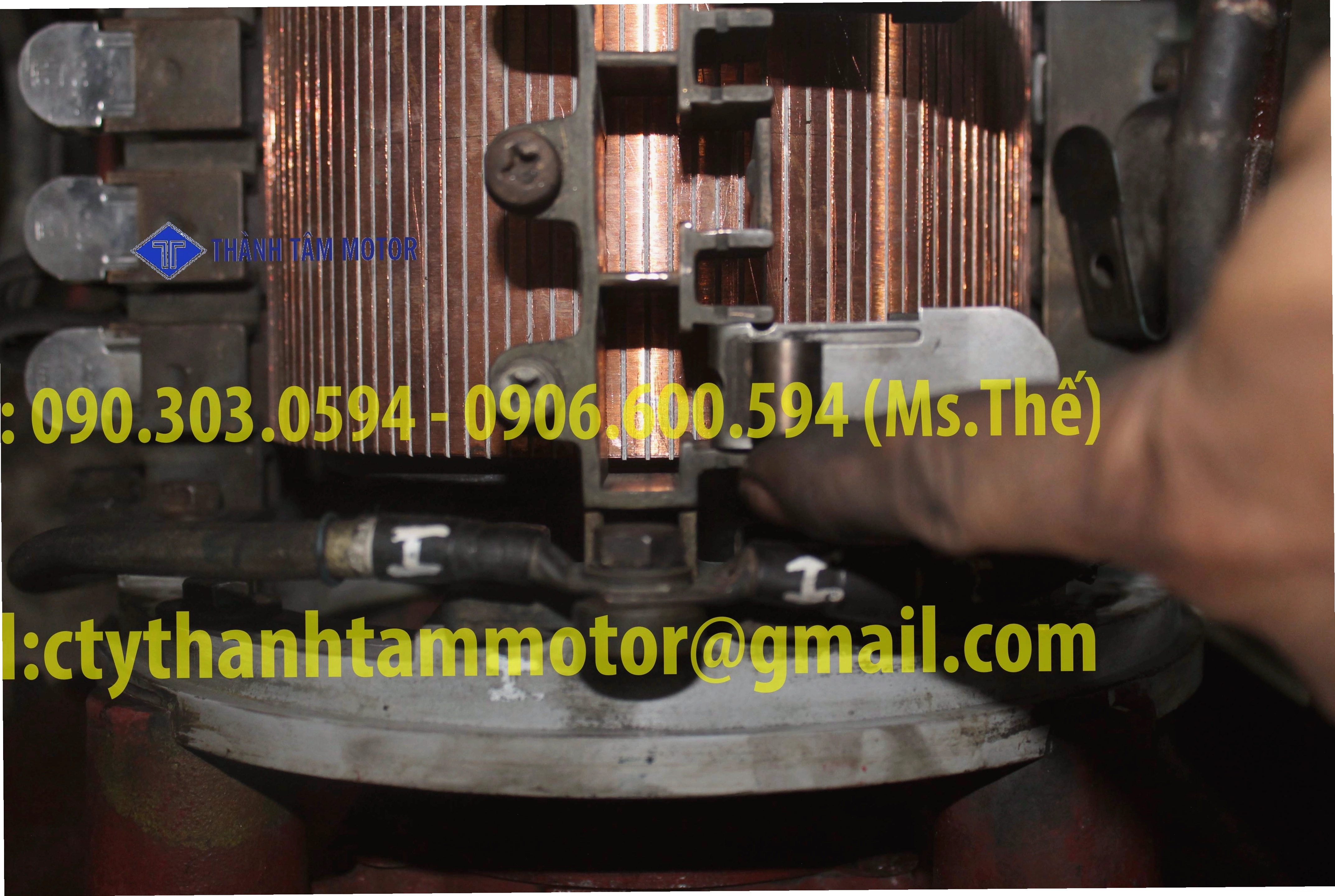Mô tả hình ảnh: Motor điện bị hỏng do hao mòn chổi than, ảnh hưởng đến hoạt động