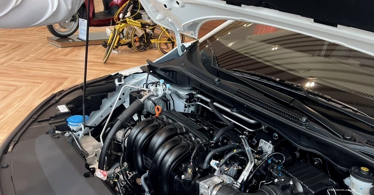 Nâng nắp capo xe Honda